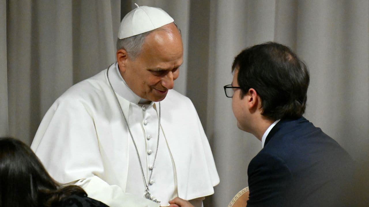 "Disarmare l'intelligenza artificiale" così il Papa scrive la dottrina che il mondo aspettava: Magnifica Humanitas "Disarmare l'intelligenza artificiale" così il Papa scrive la dottrina che il mondo aspettava: Magnifica Humanitas